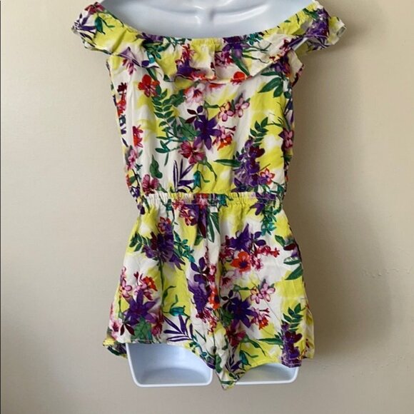 𝅺OFF The Shoulders Floral Print Romper Size Small - Picture 3 of 3